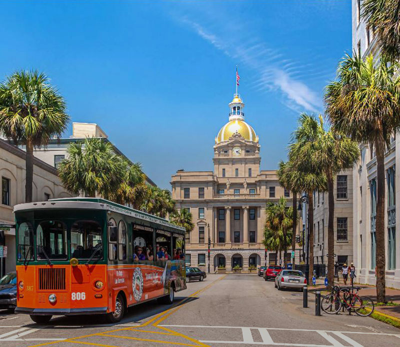 Experience Stunning Savannah: A Trolley Tour Adventure